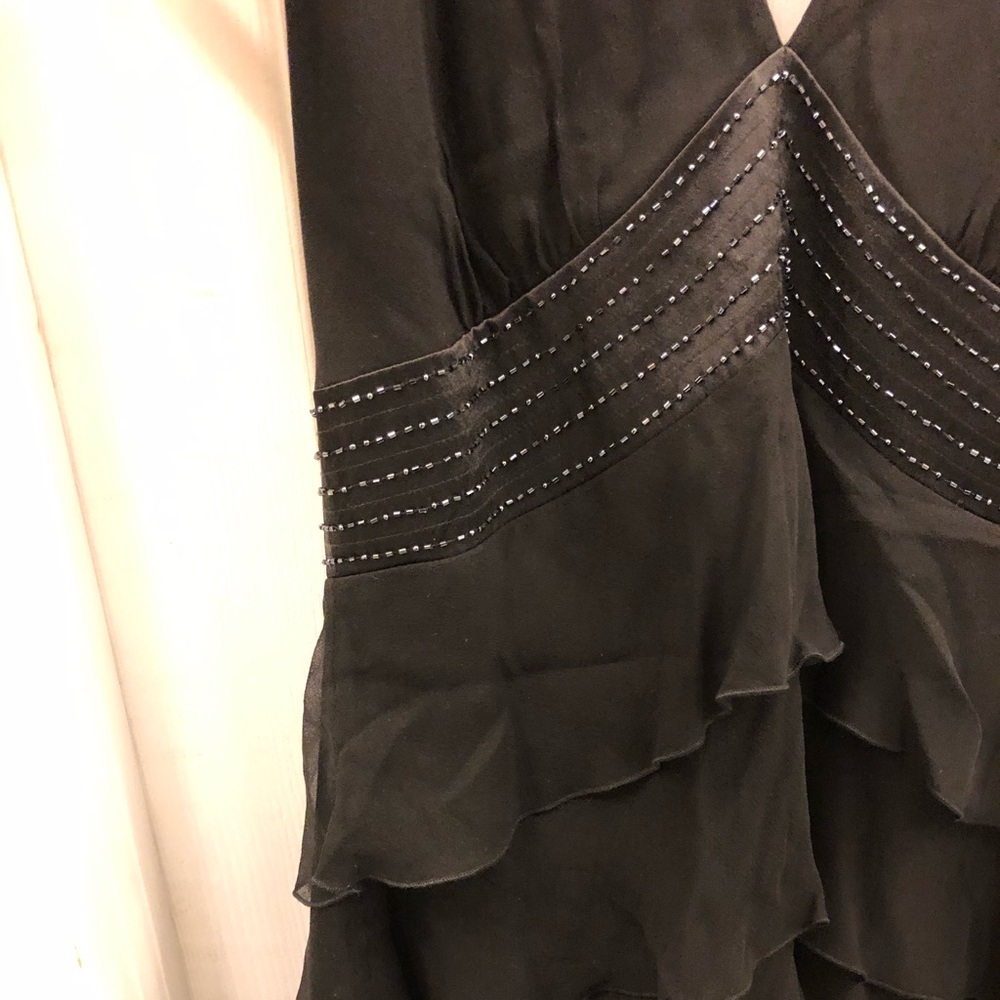 Black V-Neck Tiered Ruffle Sleeveless Midi dress